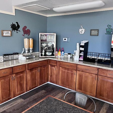 Travelodge By Wyndham Redding Ca Bagian luar foto