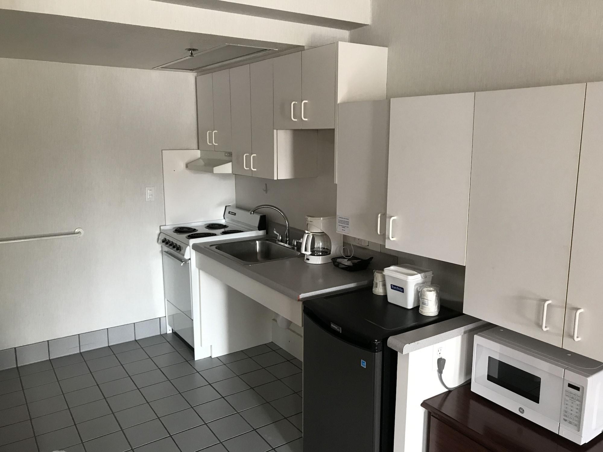 Travelodge By Wyndham Redding Ca Bagian luar foto