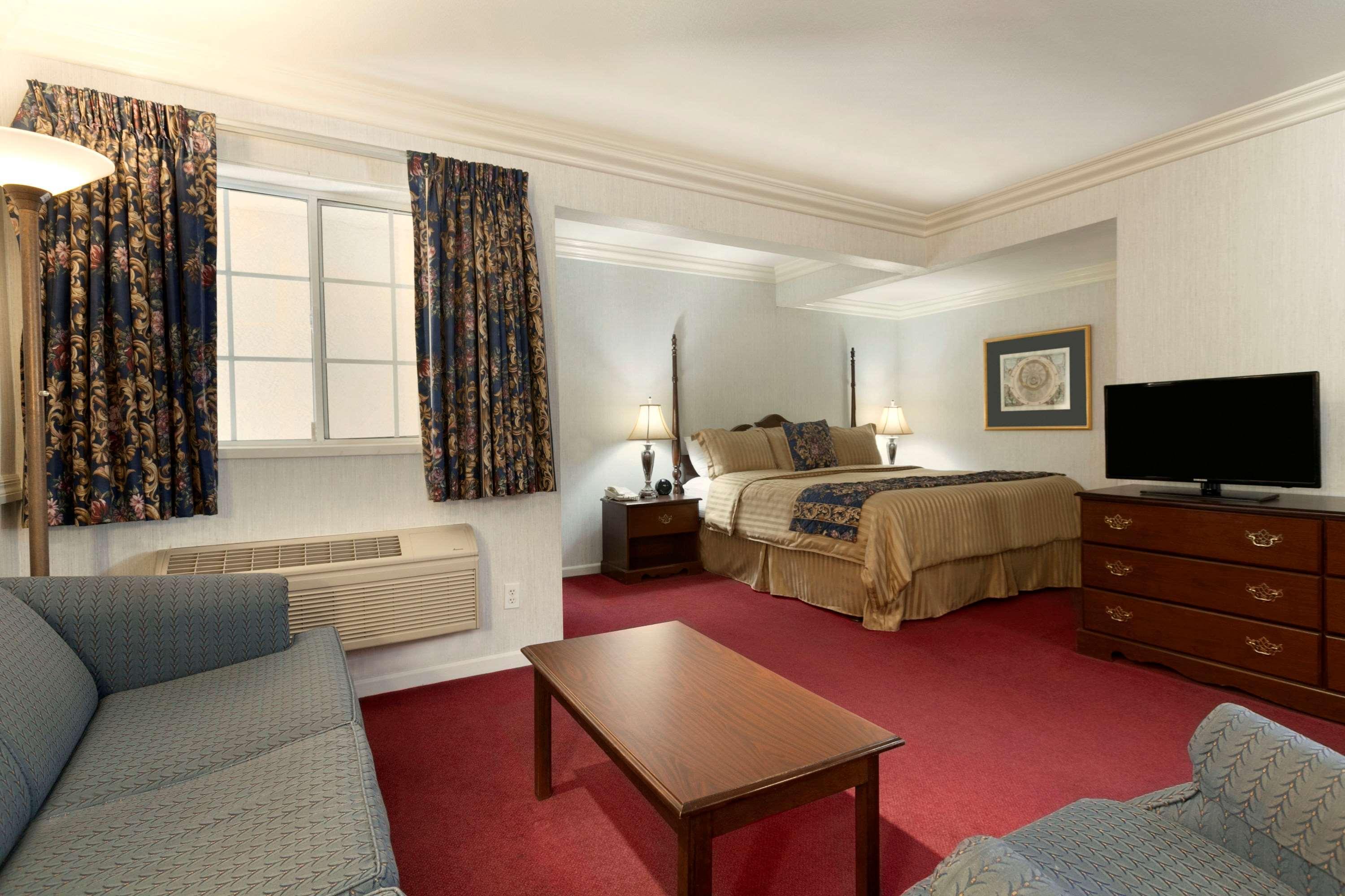 Travelodge By Wyndham Redding Ca Bagian luar foto