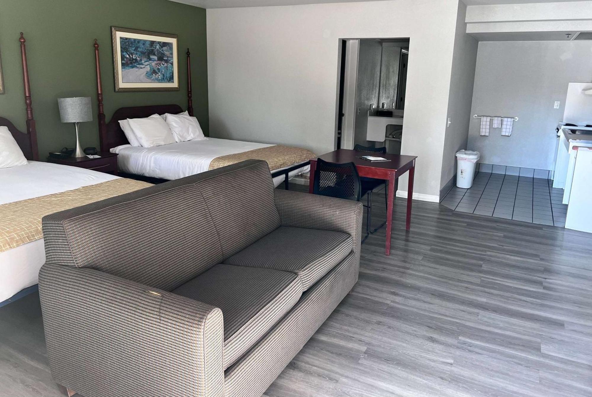 Travelodge By Wyndham Redding Ca Bagian luar foto