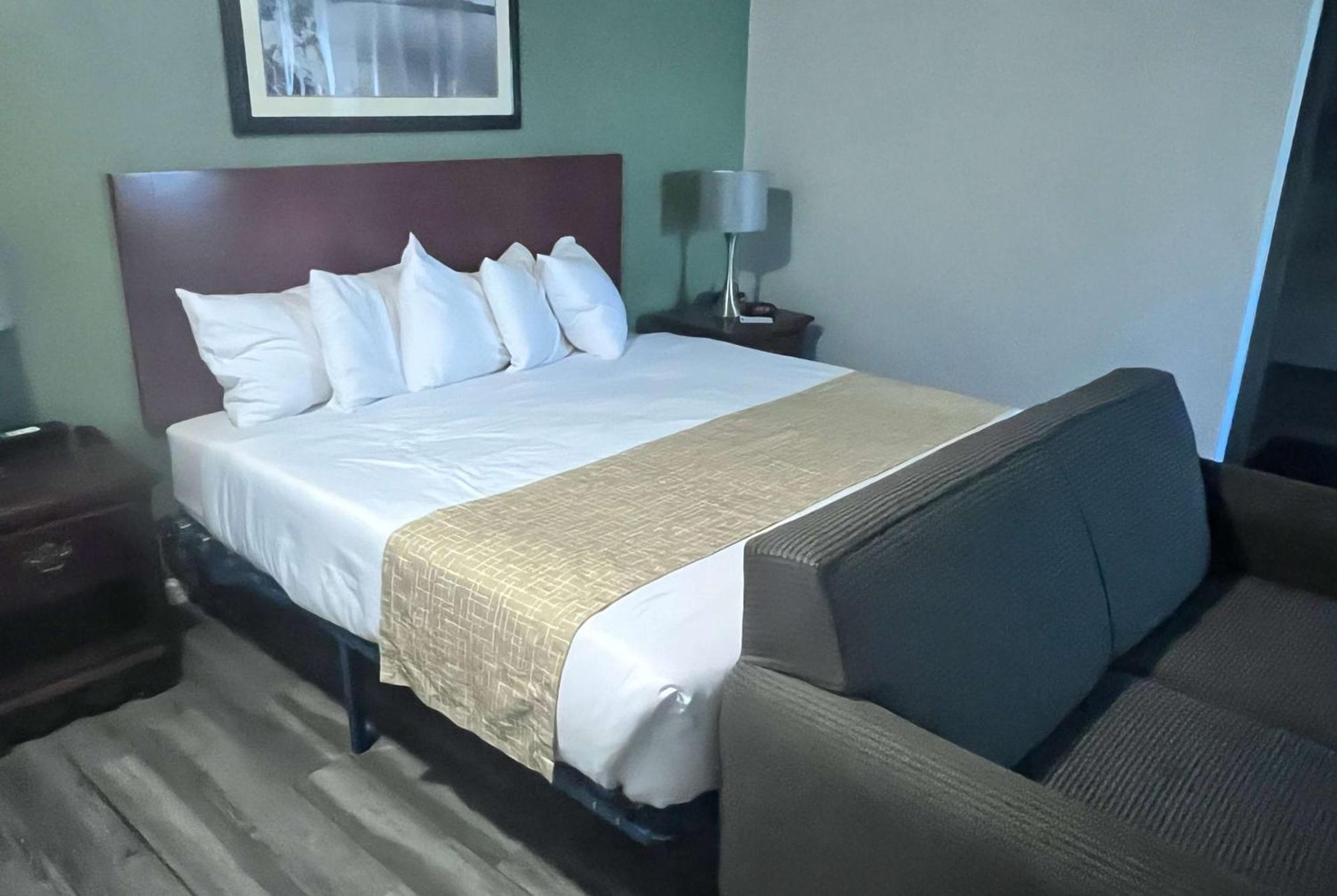 Travelodge By Wyndham Redding Ca Bagian luar foto