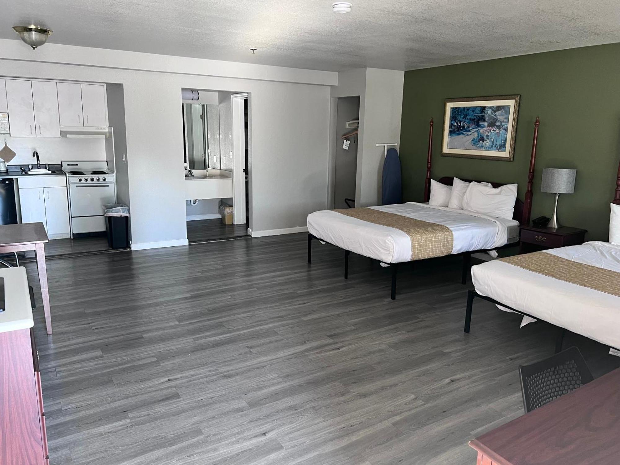 Travelodge By Wyndham Redding Ca Bagian luar foto