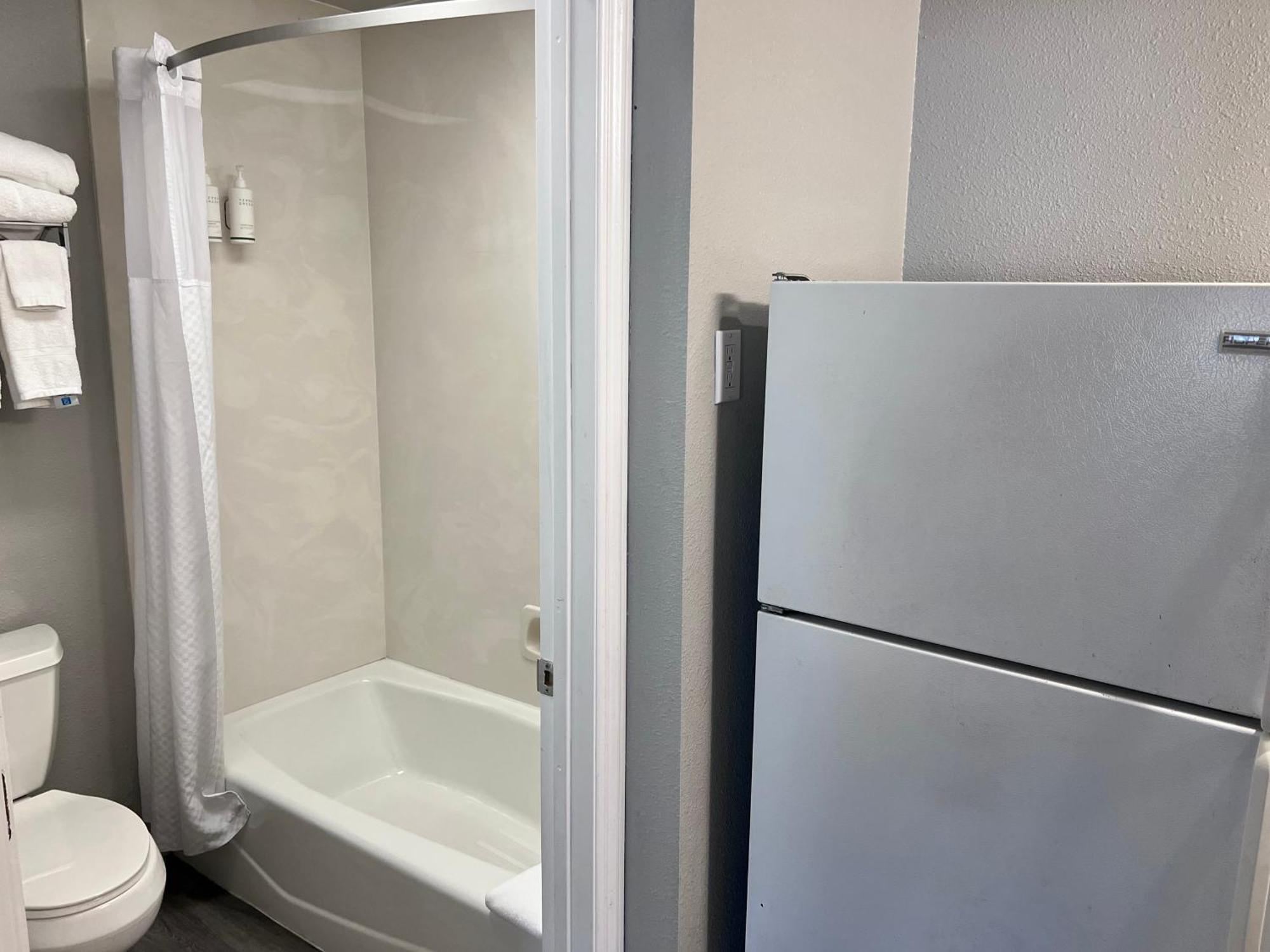 Travelodge By Wyndham Redding Ca Bagian luar foto