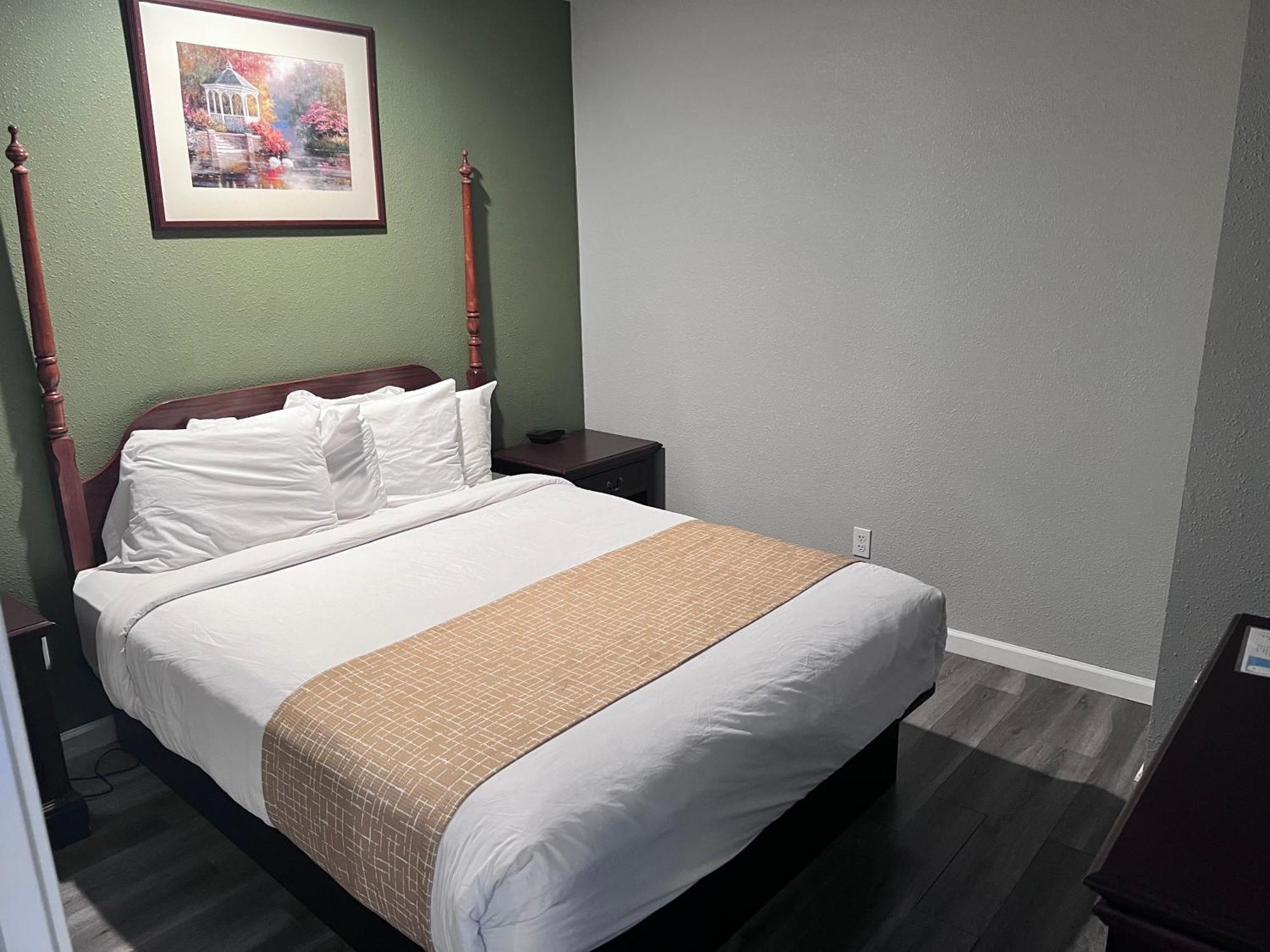 Travelodge By Wyndham Redding Ca Bagian luar foto